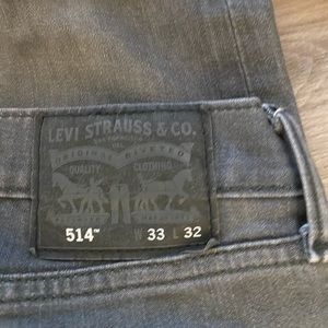 Levi’s 514 jeans. Straight Leg